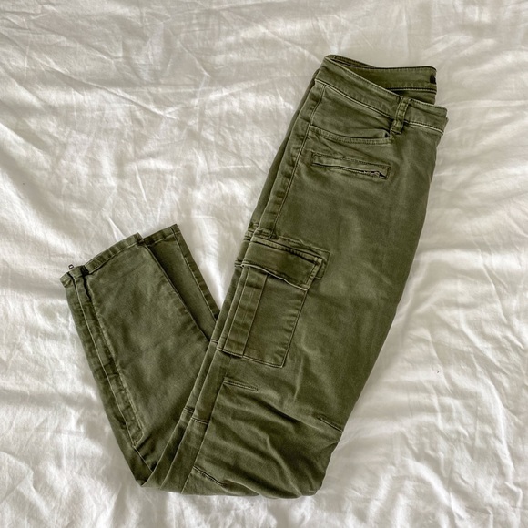 2/$50💙 CLOSET CLEAN OUT: Aritzia cargo pants/jeans - Picture 4 of 15